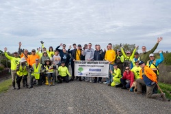 Sailors volunteer with the River City Waterway Alliance [Image 1 of 7]