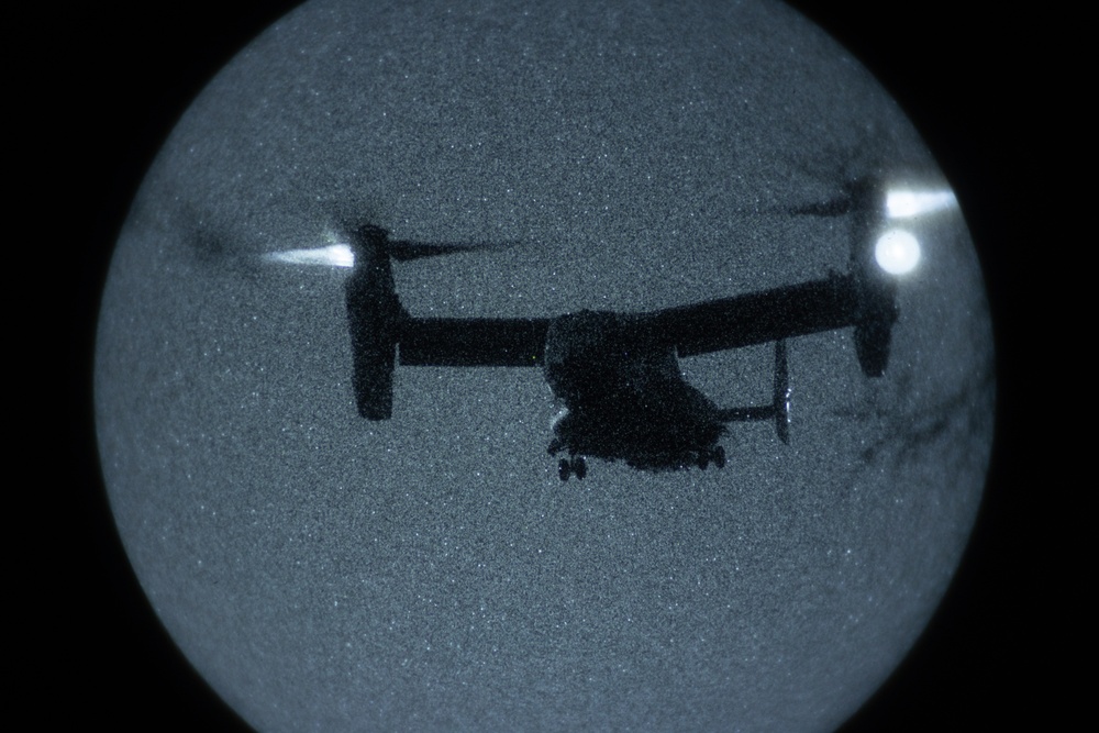 Recon Marines and MARSOC conduct raid training during RUT