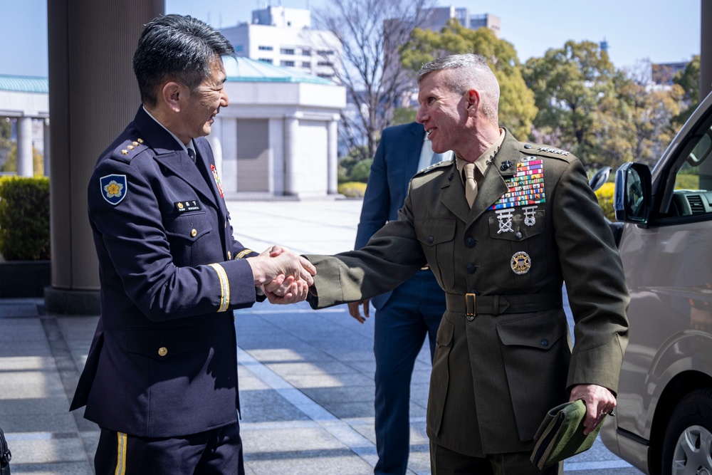 DVIDS - Images - Commandant, Gen. Eric M. Smith, Visits National ...