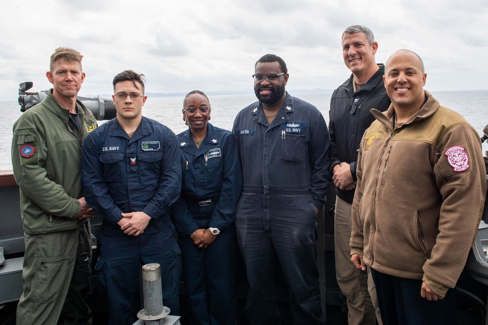 Commander of Carrier Strike Group ONE visits USS Ralph Johnson (DDG 114)
