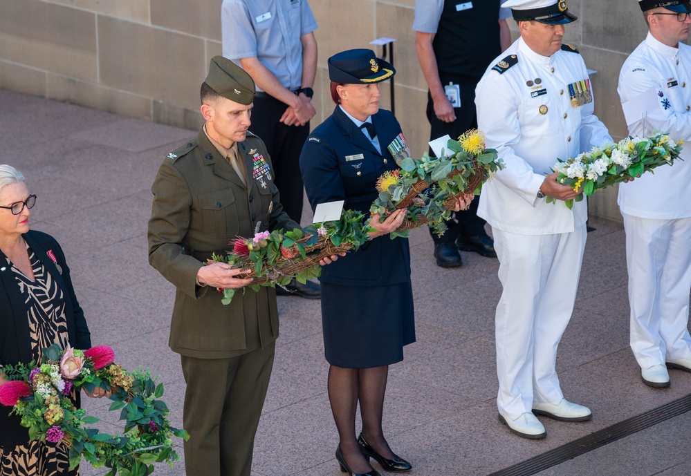 MRF-D 25.3 Commanding Officer participates in Last Post Ceremony