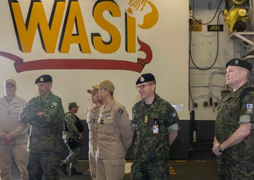 Surgeon General of the Finnish Defence Forces Visits USS Wasp (LHD 1)