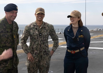 Surgeon General of the Finnish Defence Forces Visits USS Wasp (LHD 1)