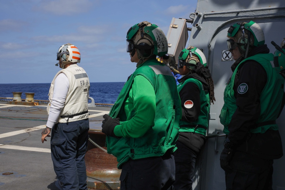 Truxtun Conducts Flight Quarters