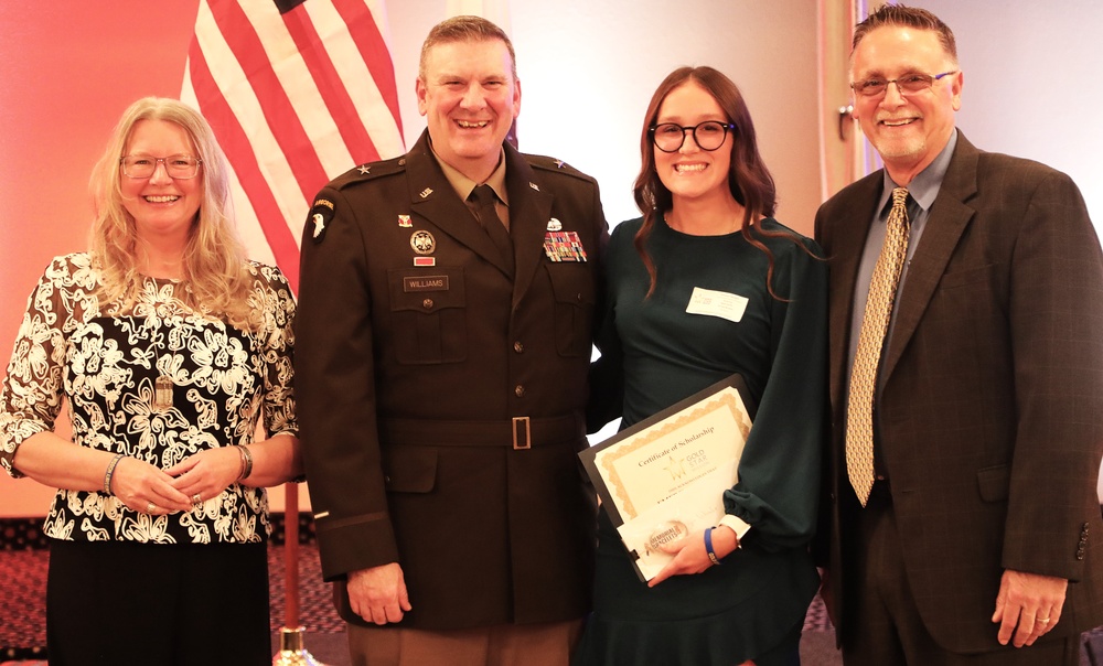 Illinois Army National Guard Commander Helps Award Scholarships in Names of Fallen Warriors