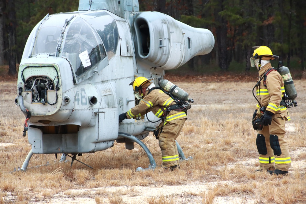 JB MDL - USMC CALEX, MWSS 472 OPS, AIRCRAFT RECOVERY