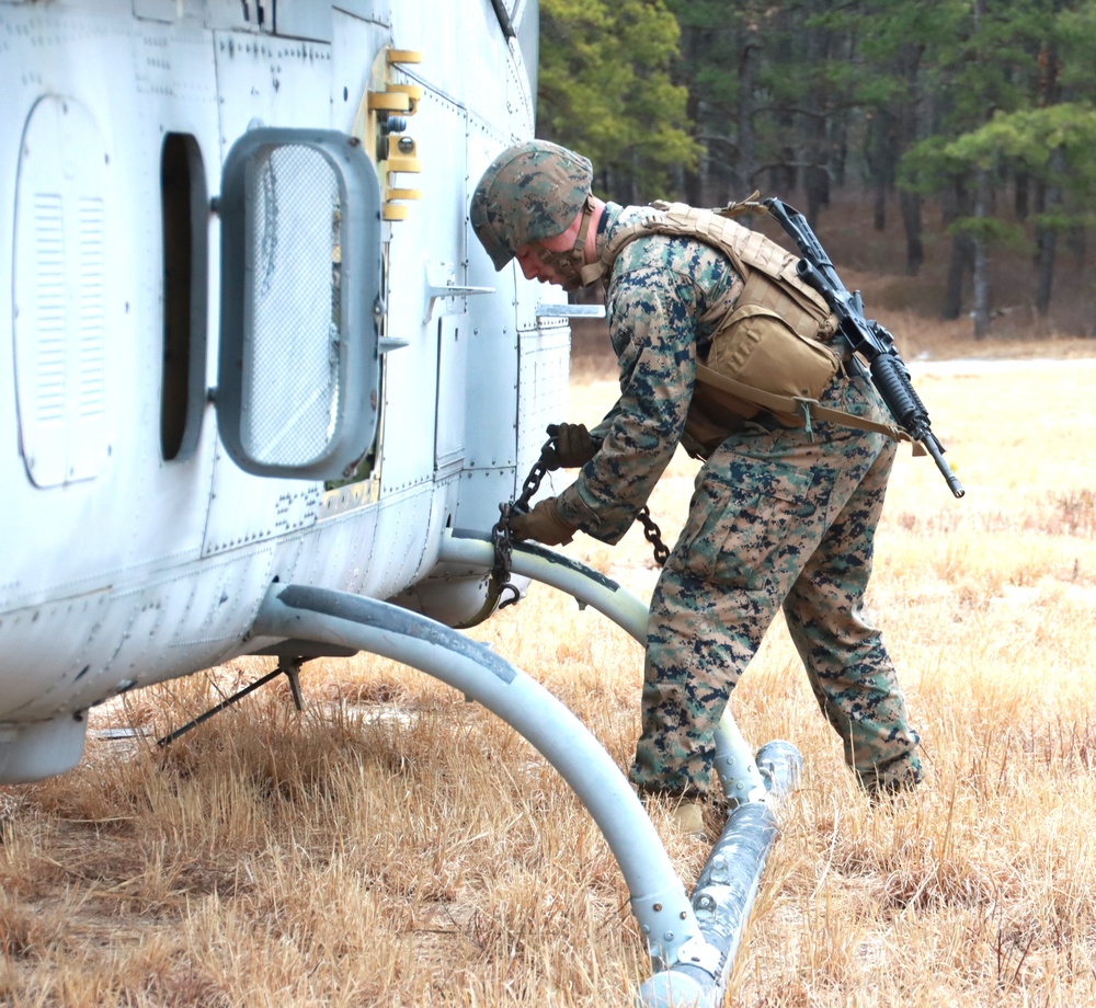 JB MDL - USMC CALEX, MWSS 472 OPS, AIRCRAFT RECOVERY