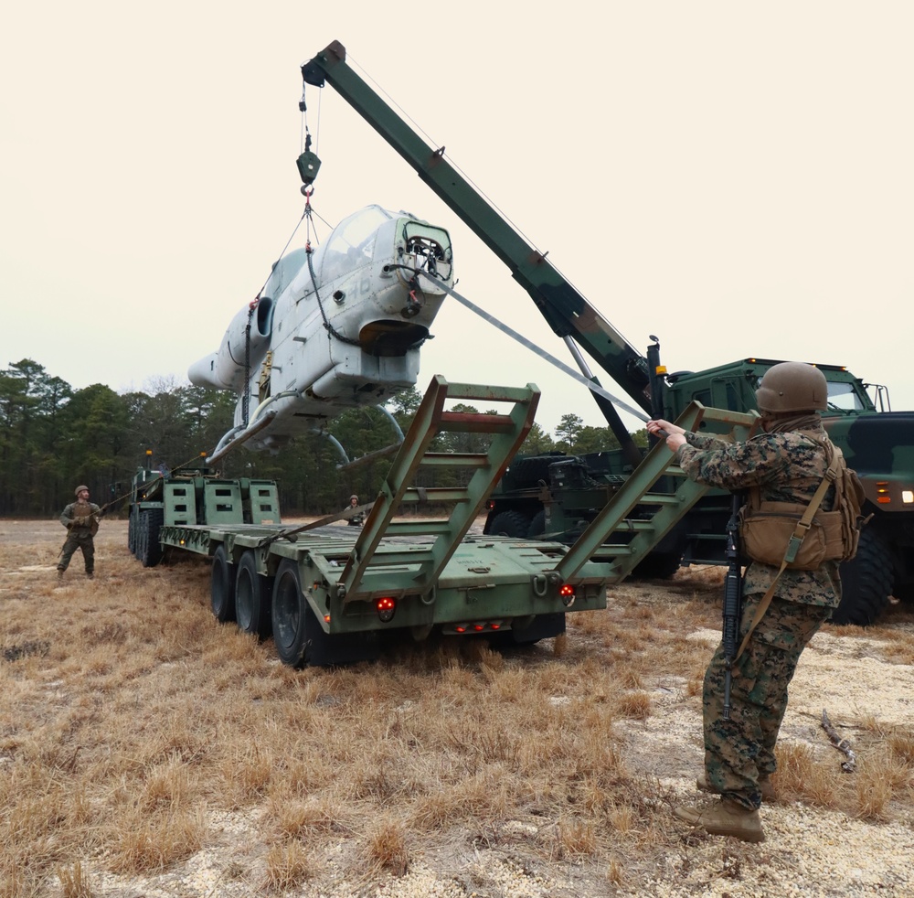 JB MDL - USMC CALEX, MWSS 472 OPS, AIRCRAFT RECOVERY