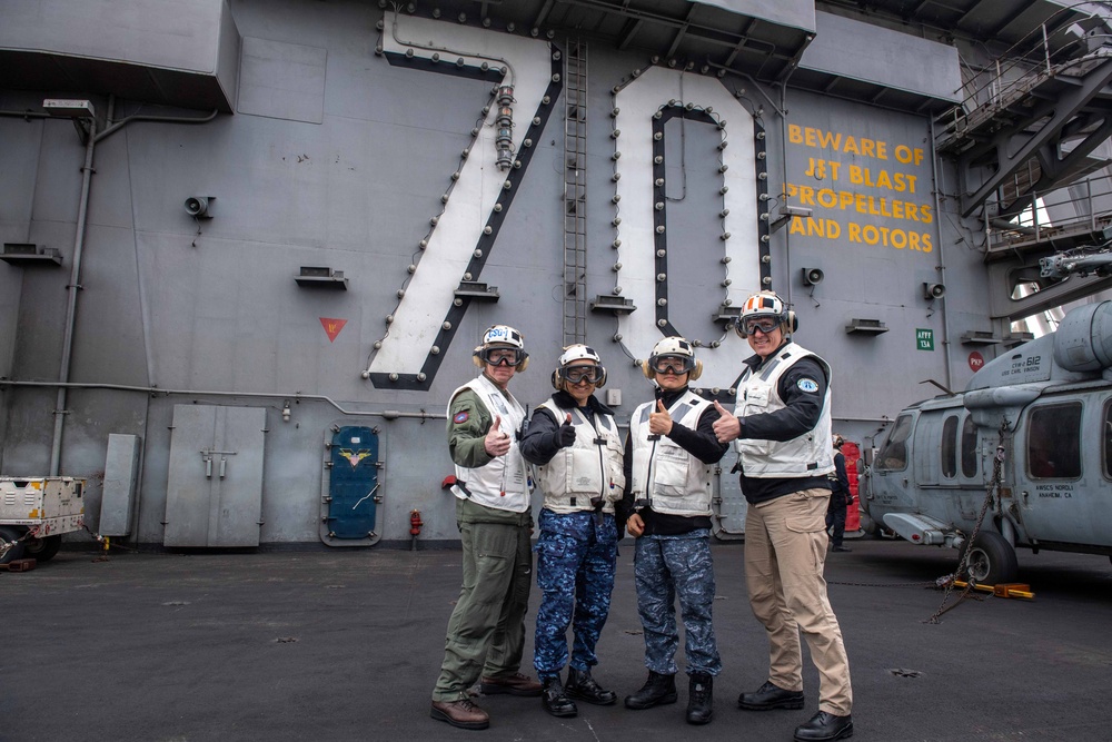 USS Carl Vinson (CVN 70) Conducts Routine Flight Operations