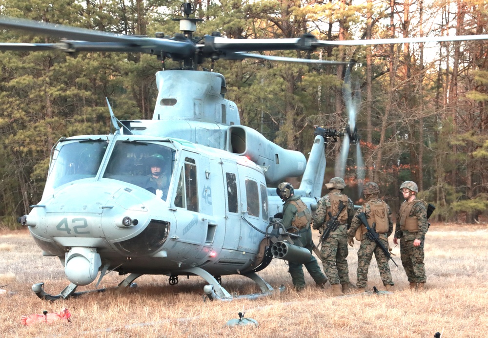 JB MDL - USMC CALEX, MWSS 472 OPS, FARP