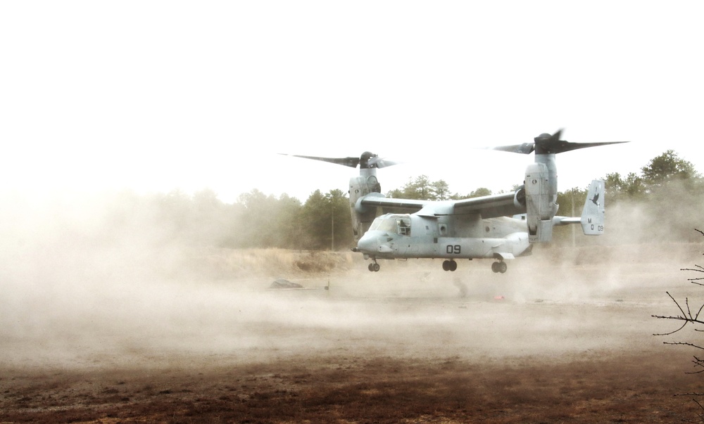 JB MDL - USMC CALEX, MWSS 472 OPS, FARP