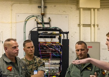 1st MAW commanding general visits MACG-18
