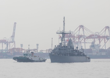 Warrior Completes Port Visit to Kobe, Japan