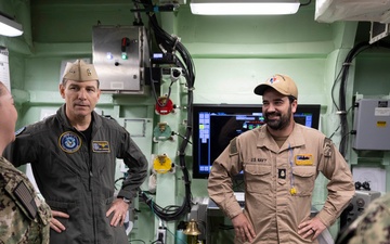 Vice Adm. Gumbleton visits USS Cooperstown at Naval Station Mayport