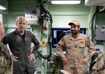 Vice Adm. Gumbleton visits USS Cooperstown at Naval Station Mayport