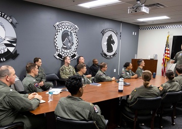 Vice Adm. Gumbleton visits HSM-46 at Naval Air Station Jacksonville