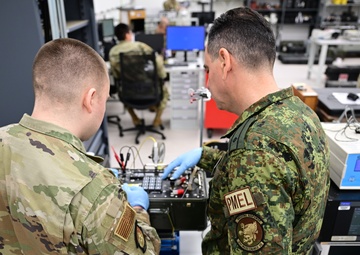 31st OSS conducts training with Bulgarian Air Force personnel