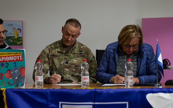 KFOR donates supplies to a local NGO