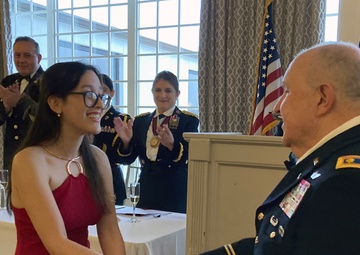 Army Reserve recognizes ‘tomorrow’s leaders’ during JROTC Ball