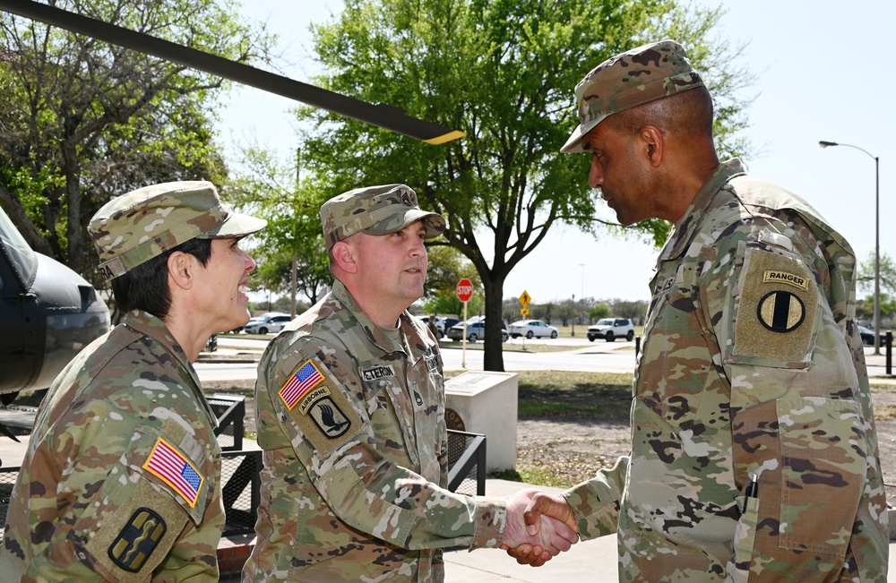 TRADOC commanding general recognizes MEDCoE Soldiers for excellence