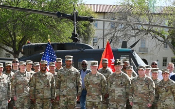 TRADOC commanding general recognizes MEDCoE Soldiers for excellence