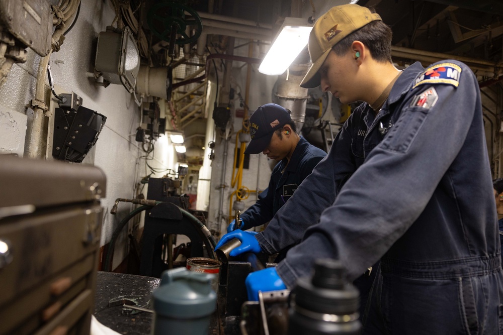 USS Iwo Jima (LHD 7) Boiler Room Operations