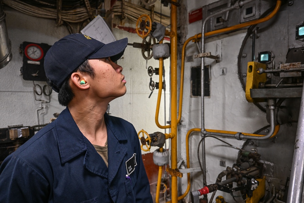 USS Iwo Jima (LHD 7) Boiler Room Operations