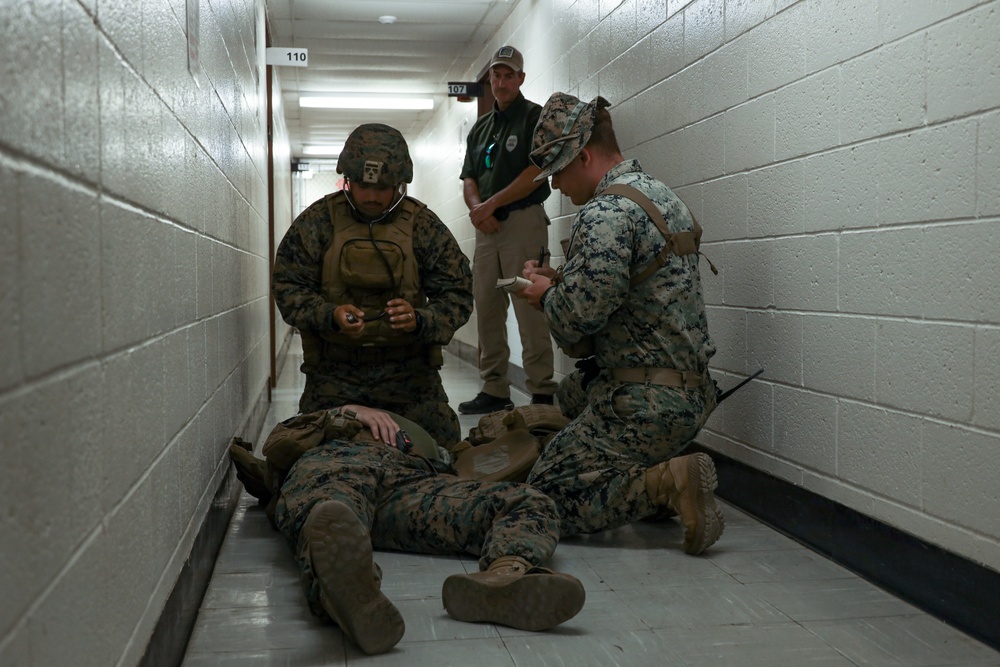 Operation Southern Guard- U.S. Service Members Conduct Simulated Medical Evacuation Training