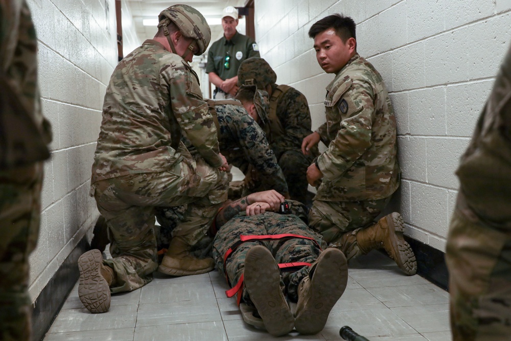 Operation Southern Guard- U.S. Service Members Conduct Simulated Medical Evacuation Training