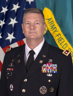 Commander