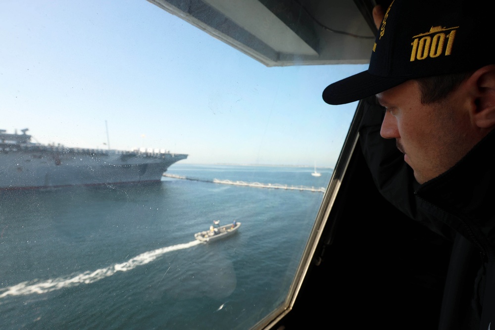 USS Michael Monsoor Conducts ATTT Drill