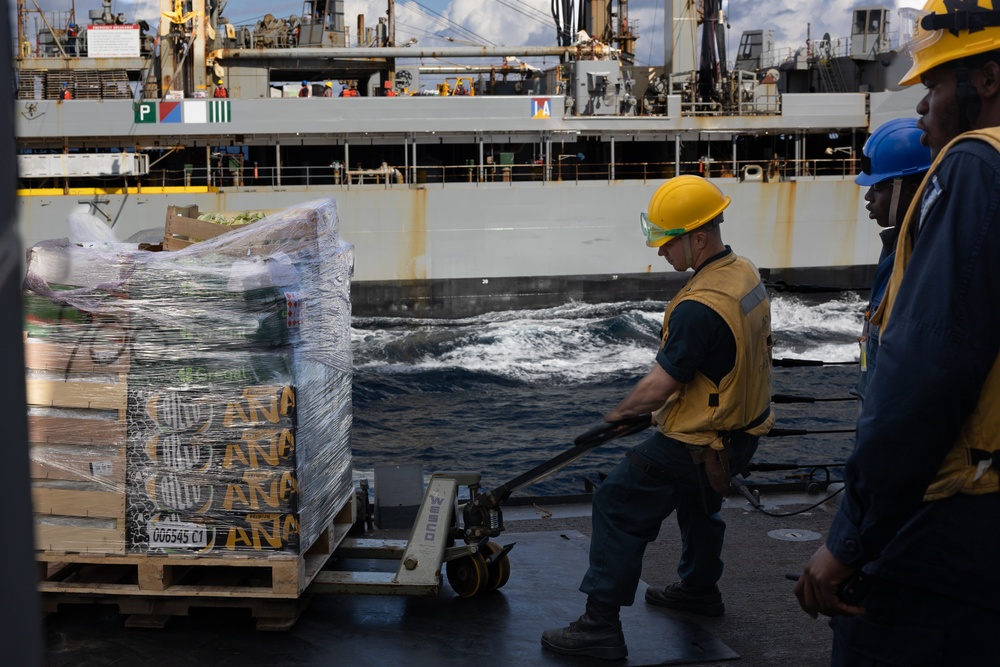USS Oscar Austin (DDG 79) Underway Replenishment with USNS Laramie (T-AO 203)