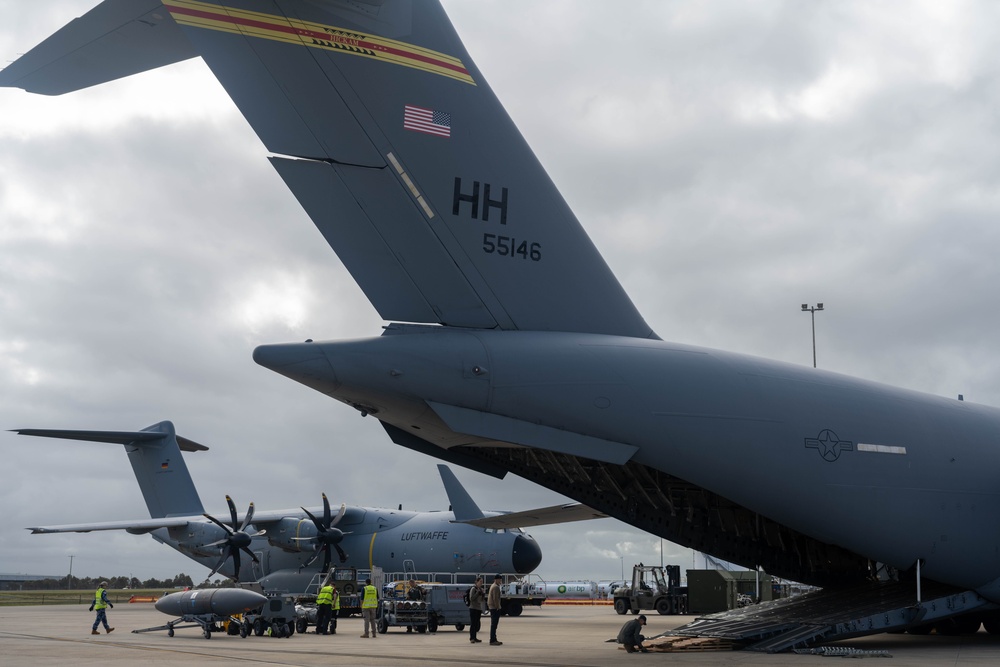 PACAF C-17 arrives at Avalon Australian International Airshow 2025