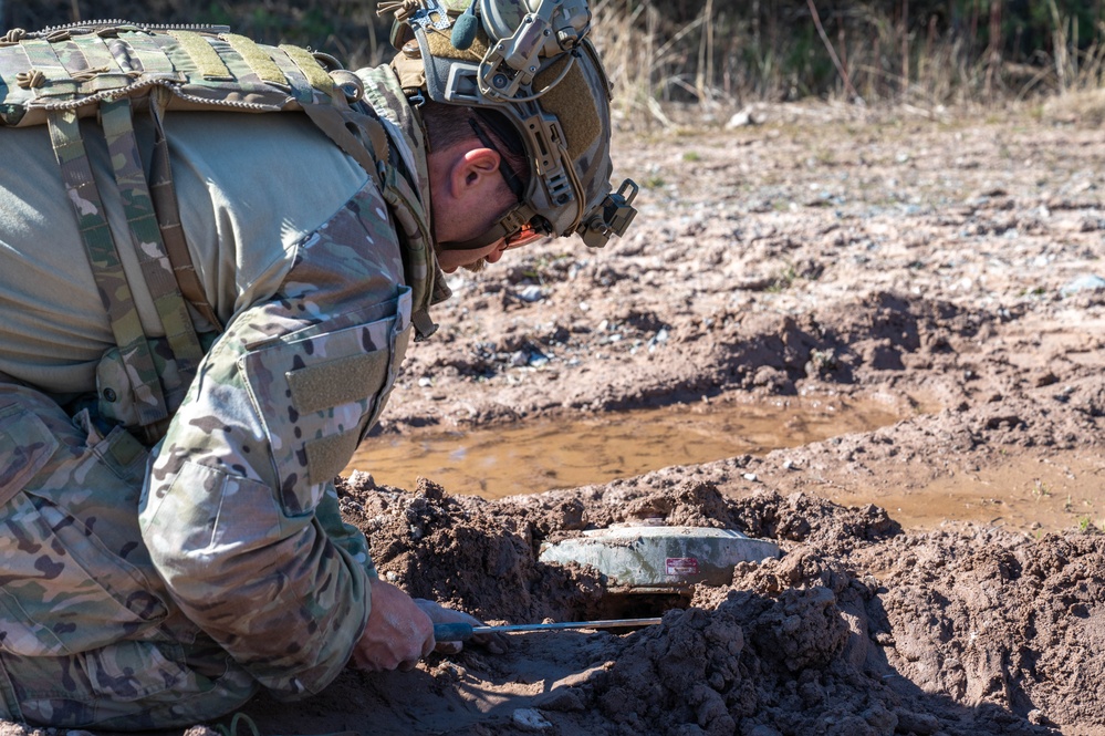 Silver Flag in Action: CE Airmen prepare for wartime challenges