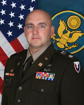 Commander