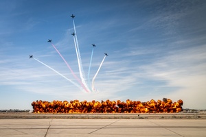 Kintai Firework Festival lights up the sky for Iwakuni community