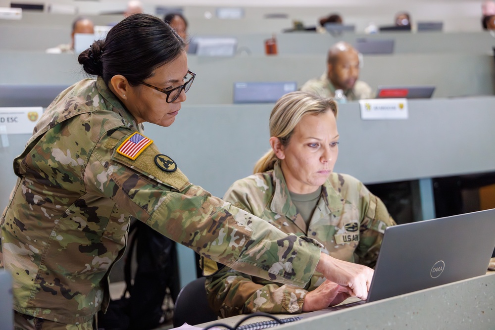 US Army Reserve Soldiers Training at the AOS On-Site Workshop