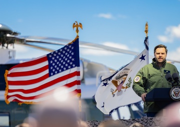 US VP delivers WH message to Quantico, serves chow, shoots weapons with Marines