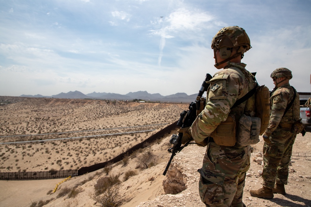 2nd Stryker Brigade convoy to the southern border