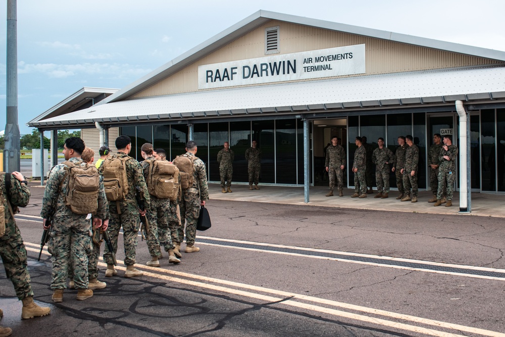U.S. Marines, Sailors with MRF-D 25.3 arrive to Northern Territory, Australia