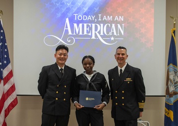 RLSO Westpac Hosts Naturalization Ceremony Aboard CFAY