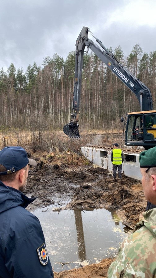 Recovery Efforts Continue at Site of Submerged Vehicle in Search for Missing Soldiers