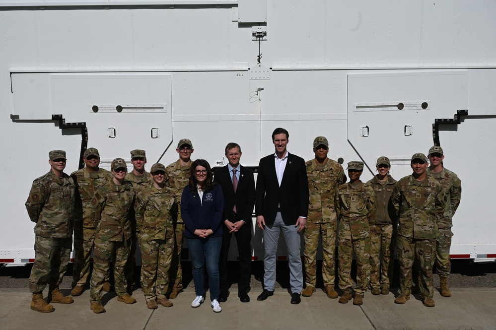 Lt. Gen Robinson visits VSFB