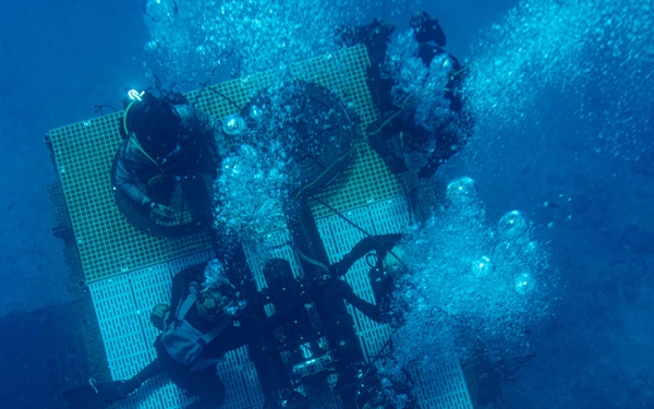 U.S. Navy SEAL Aquarius Dive Training
