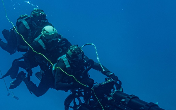 U.S. Navy SEAL Aquarius Dive Training