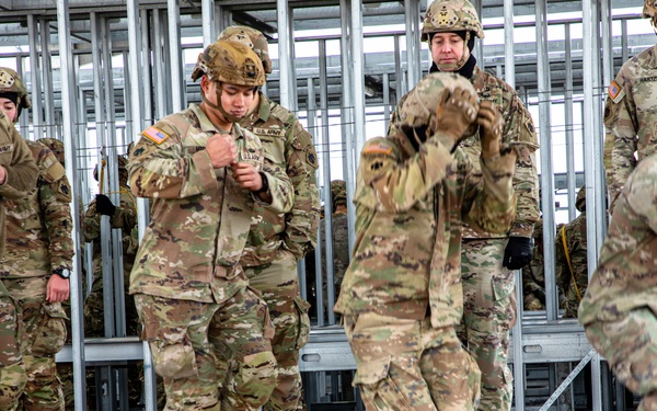 Nebraska Airborne Soldiers take to sky with Oklahoma, Texas partners