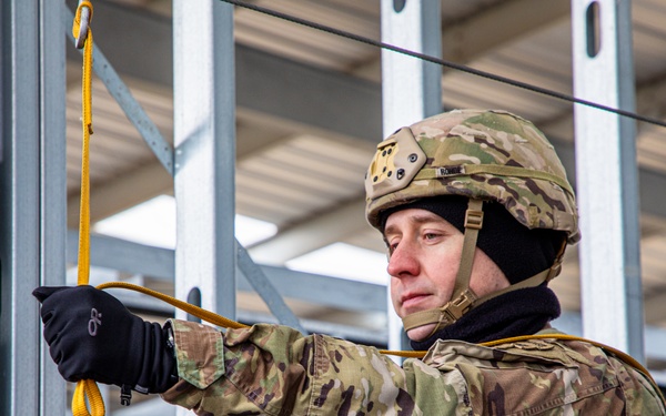 Nebraska Airborne Soldiers take to sky with Oklahoma, Texas partners