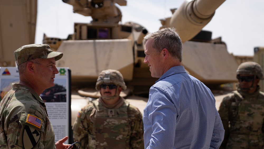 Secretary of the Army visits America’s Tank Division and Fort Bliss