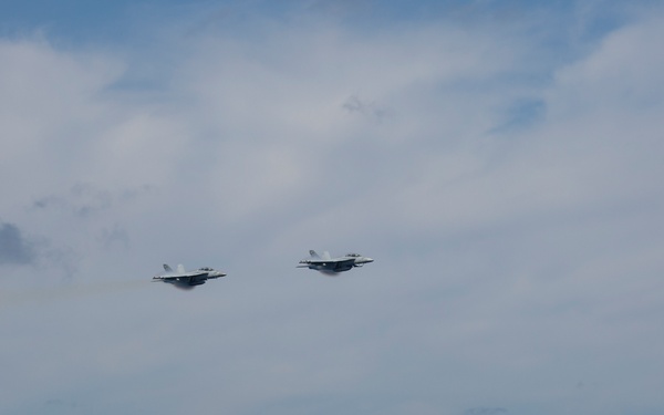 Abraham Lincoln conducts flight operations