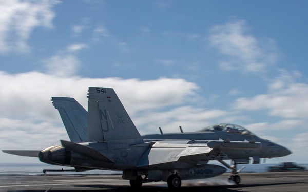 Abraham Lincoln conducts flight operations